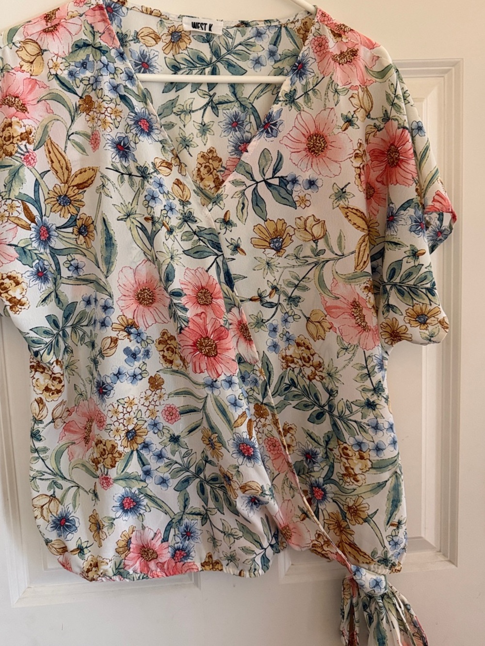 Wantable - West K Floral Tie-Hem V-Neck Top - cream with Pink & Blue Flowers
